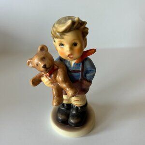 Exclusive Edition M.J. Hummel Collectibles #1386 Christmas Gift Figurine w/ Box